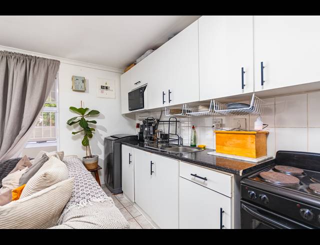 BEDROOM STUDIO APARTMENT FOR SALE IN BLOUBERG SANDS